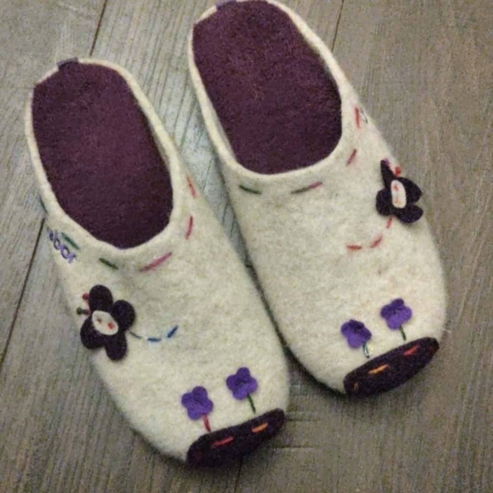 Gabor Cream Felt Flower Embellished Slippers with Purple Lining